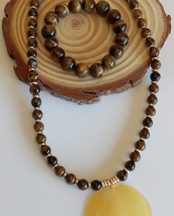 Colar com Olho de Tigre (Gémeos) e pendente de Madrepérola