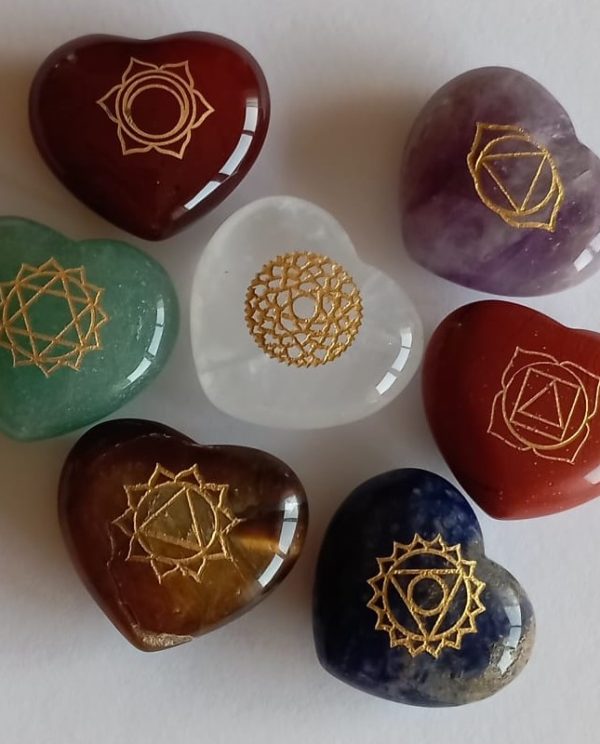 Kit de Pedras Energéticas dos Chakras em forma de Coração