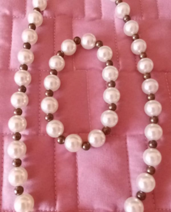 Conjunto Colar e Pulseira com Pérolas e Contas Metal Escuro