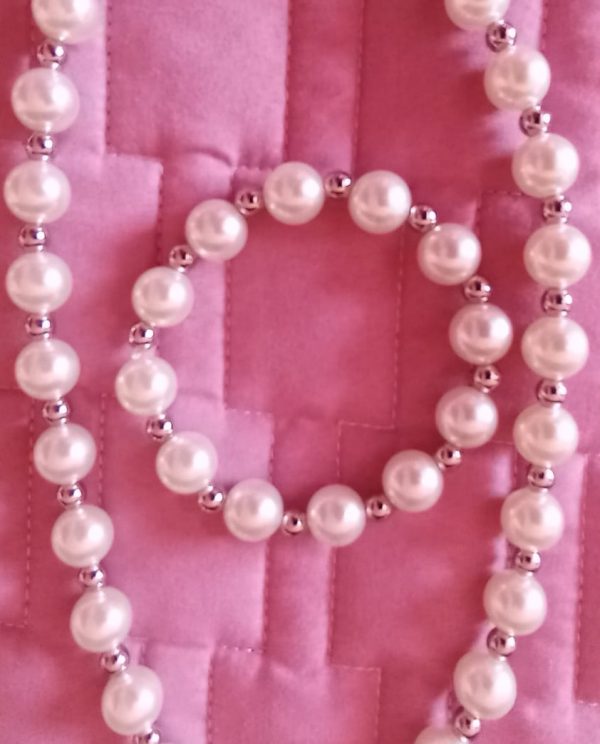 Conjunto Colar e Pulseira com Pérolas e Contas Prateadas