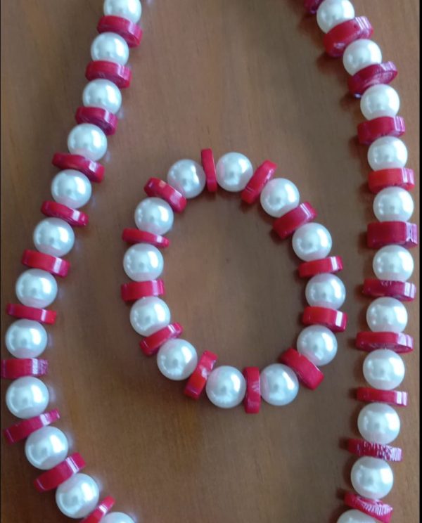 Conjunto Colar e Pulseira com Pérolas e Coral Vermelho natural